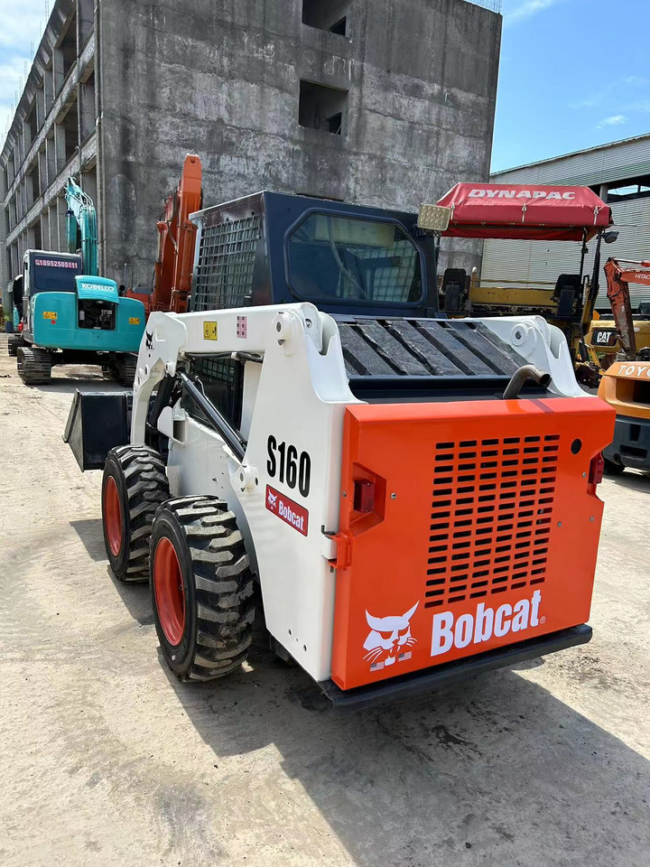 Bobcat S160 - Mini chargeuse: photos 3 Bobcat S160 - Mini chargeuse: photos 3