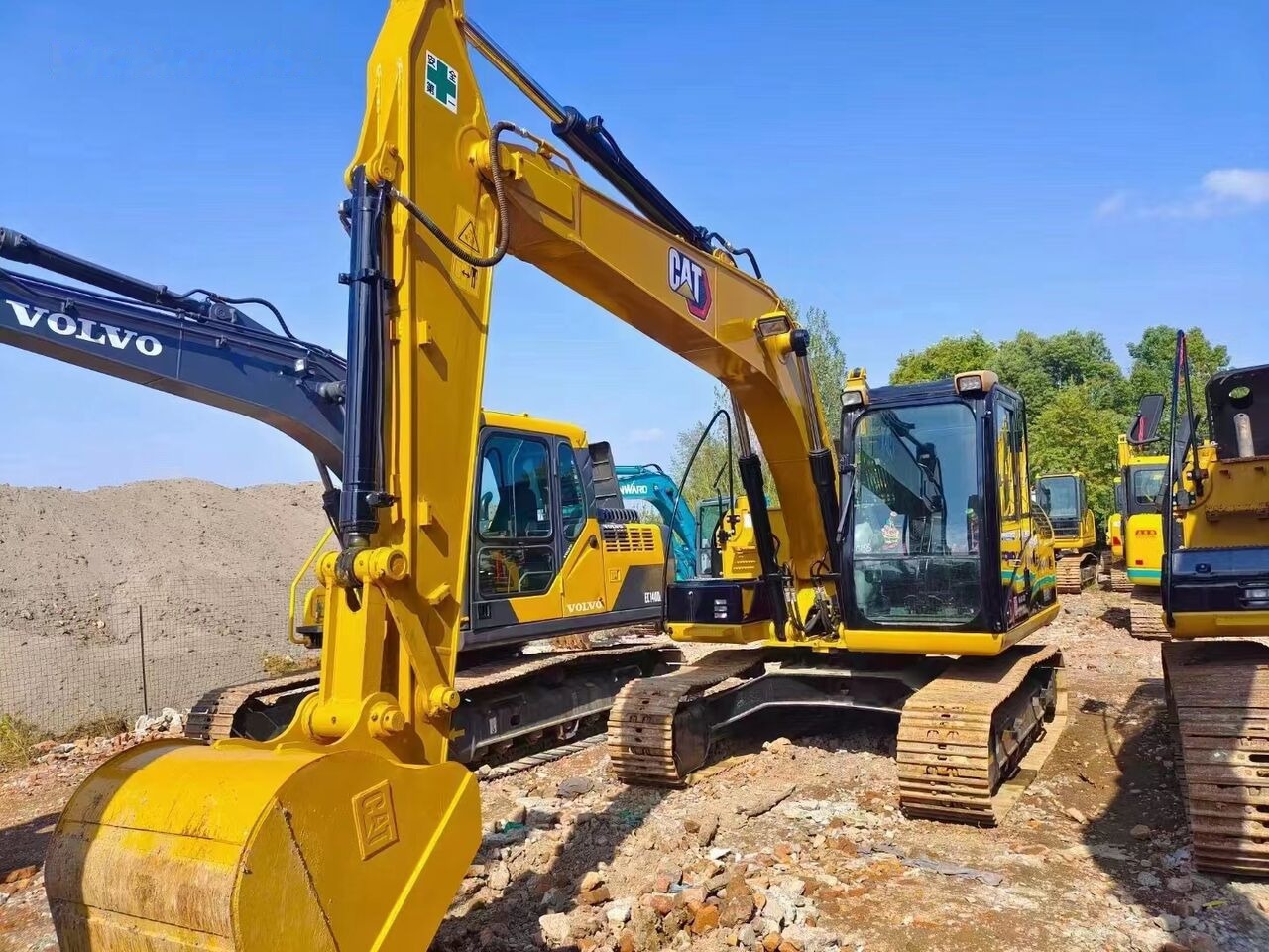CATERPILLAR 313D2 - Pelle sur chenille: photos 5 CATERPILLAR 313D2 - Pelle sur chenille: photos 5