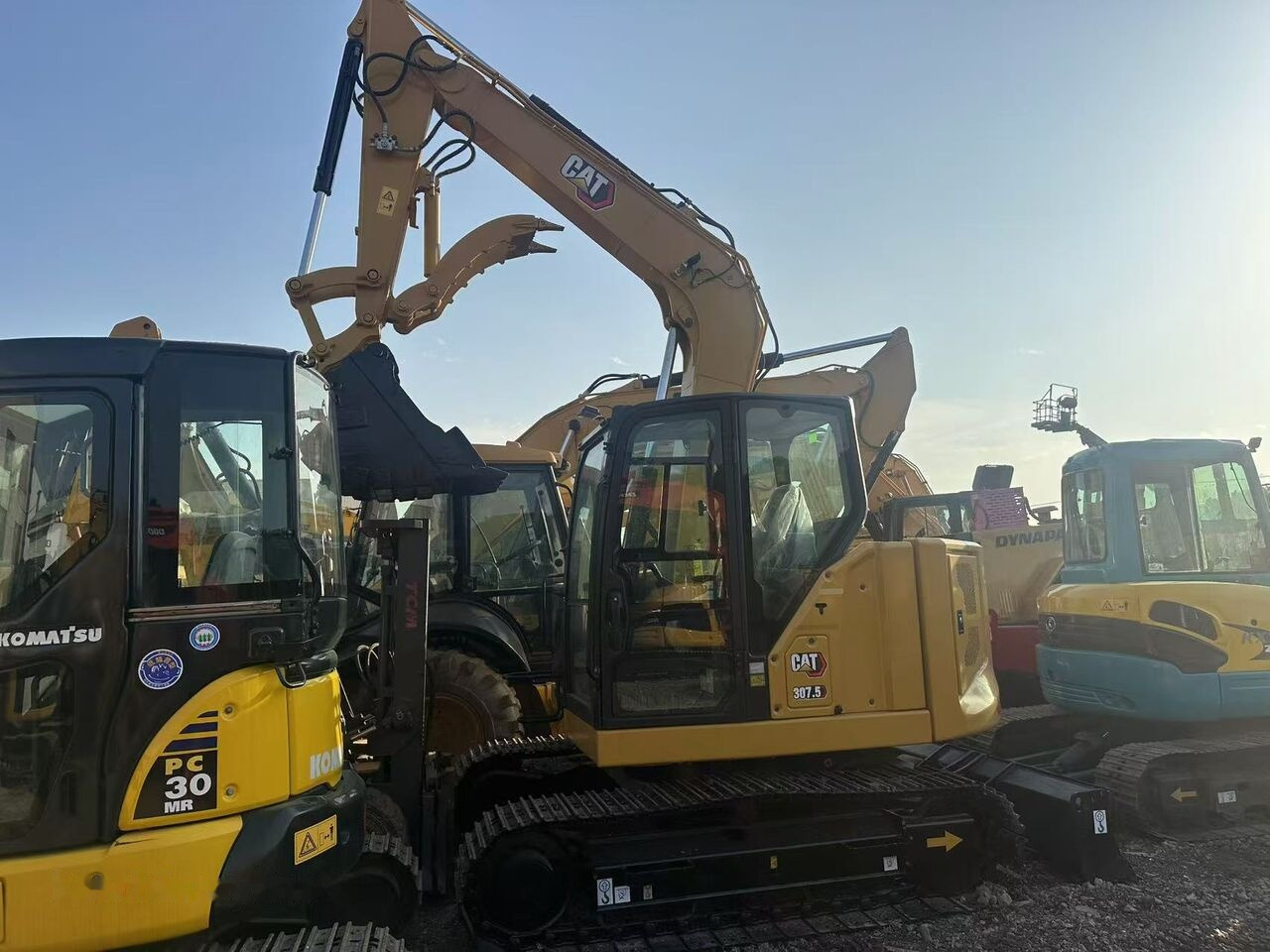 Caterpillar 307.5 - Pelle sur chenille: photos 4 Caterpillar 307.5 - Pelle sur chenille: photos 4