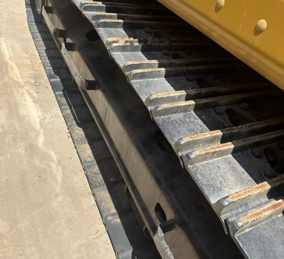 Caterpillar 320GC - Pelle sur chenille: photos 1 Caterpillar 320GC - Pelle sur chenille: photos 1