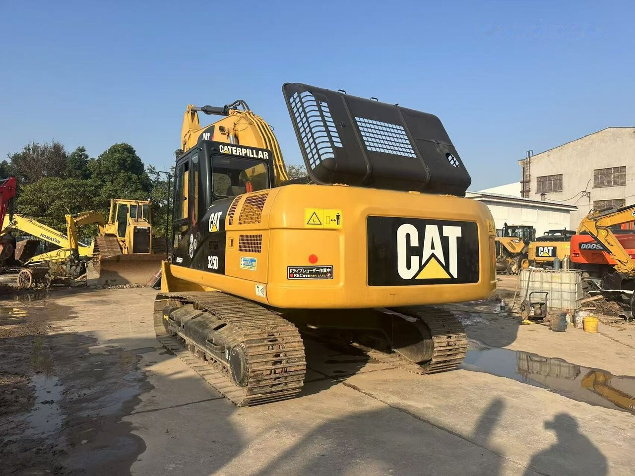 Caterpillar 325D - Pelle sur chenille: photos 5 Caterpillar 325D - Pelle sur chenille: photos 5