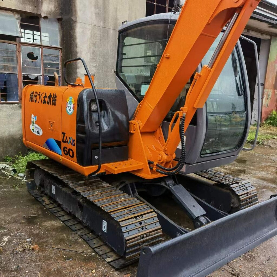 Hitachi ZX60 - Pelle sur chenille: photos 1 Hitachi ZX60 - Pelle sur chenille: photos 1