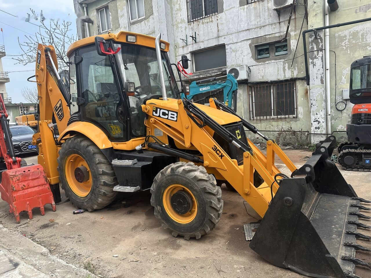 JCB 3CX - Tractopelle: photos 2 JCB 3CX - Tractopelle: photos 2
