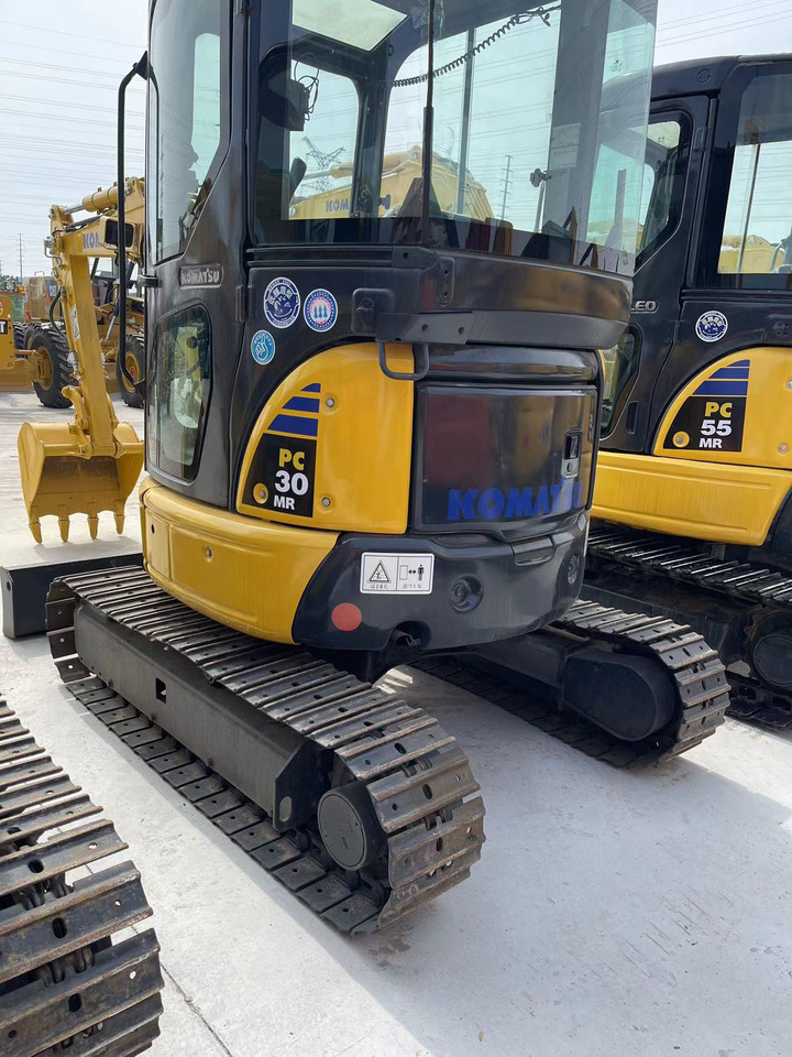 KOMATSU PC30MR-3 - Mini pelle: photos 4 KOMATSU PC30MR-3 - Mini pelle: photos 4