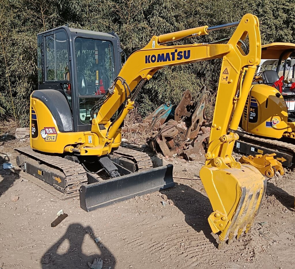 Komatsu PC30MR - Mini pelle: photos 2 Komatsu PC30MR - Mini pelle: photos 2