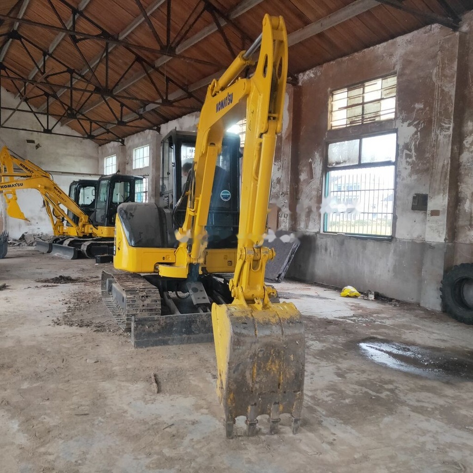 Komatsu PC50 - Mini pelle: photos 1 Komatsu PC50 - Mini pelle: photos 1