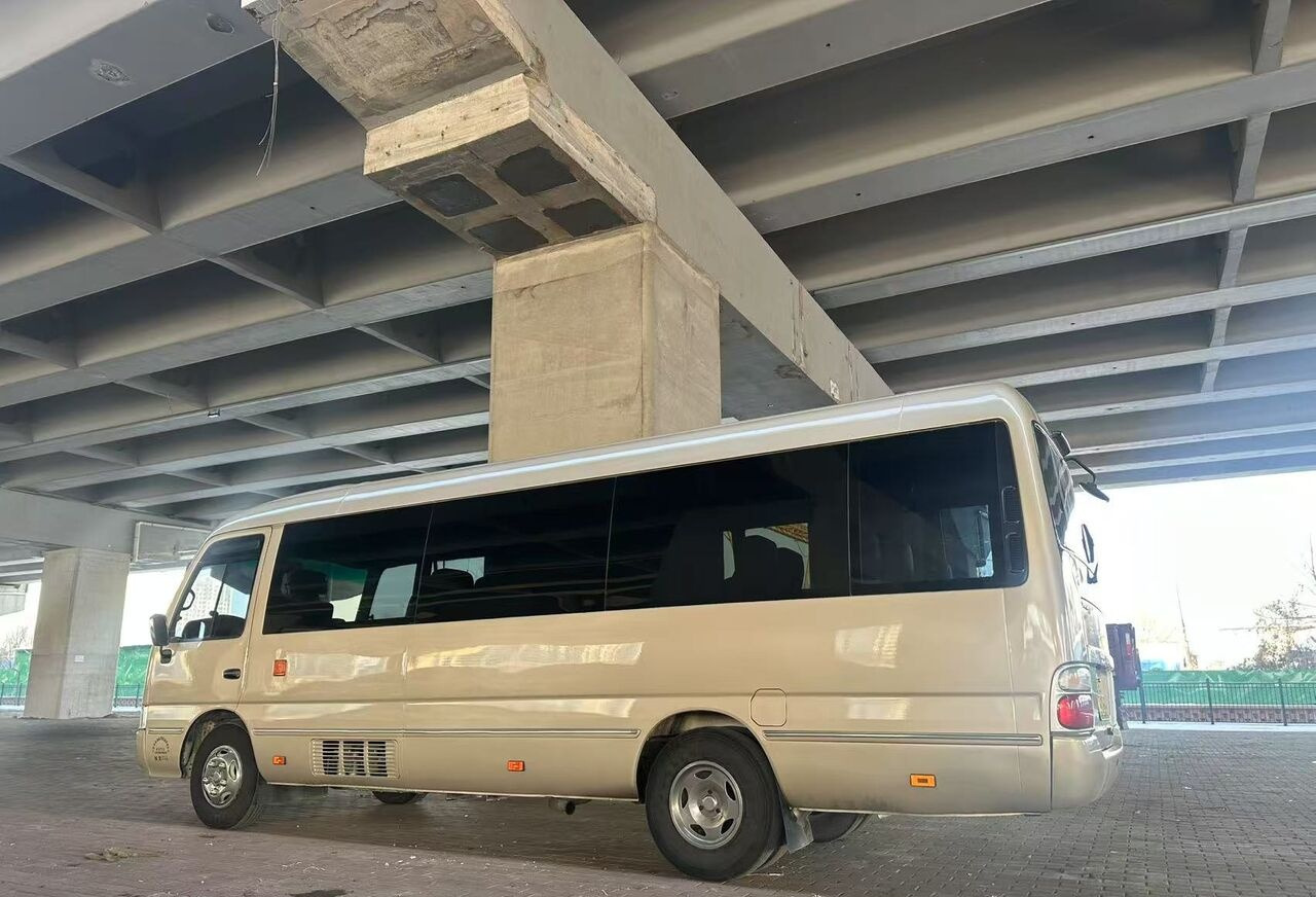 Toyota 1HZ - Bus interurbain: photos 1 Toyota 1HZ - Bus interurbain: photos 1