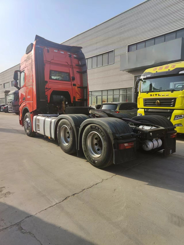 SHACMAN X6000 - Tracteur routier: photos 4 SHACMAN X6000 - Tracteur routier: photos 4