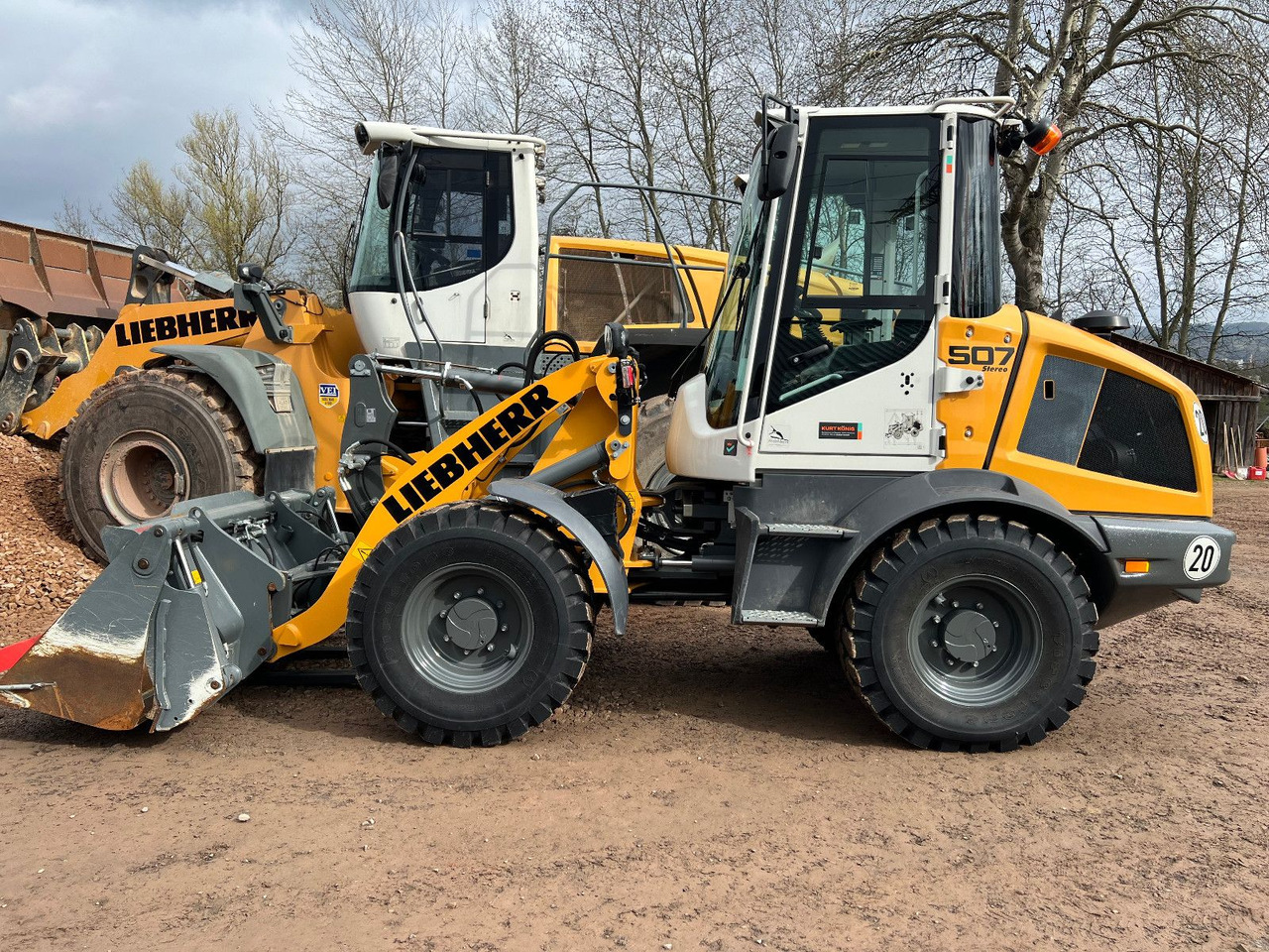 Liebherr L 507 Stereo V Likufix 2x verfügbar - Chargeuse sur pneus: photos 1 Liebherr L 507 Stereo V Likufix 2x verfügbar - Chargeuse sur pneus: photos 1