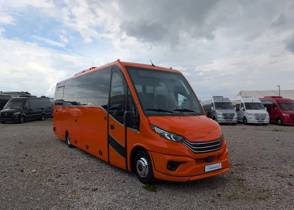 Iveco Daily - Autocar: photos 2 Iveco Daily - Autocar: photos 2