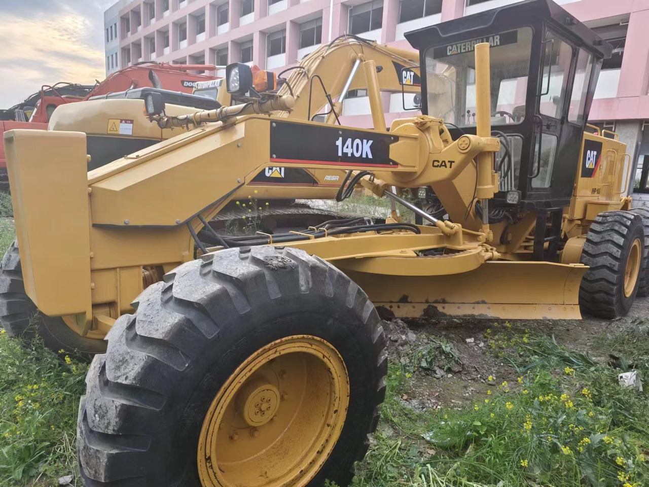 CATERPILLAR 140k - Niveleuse: photos 2 CATERPILLAR 140k - Niveleuse: photos 2