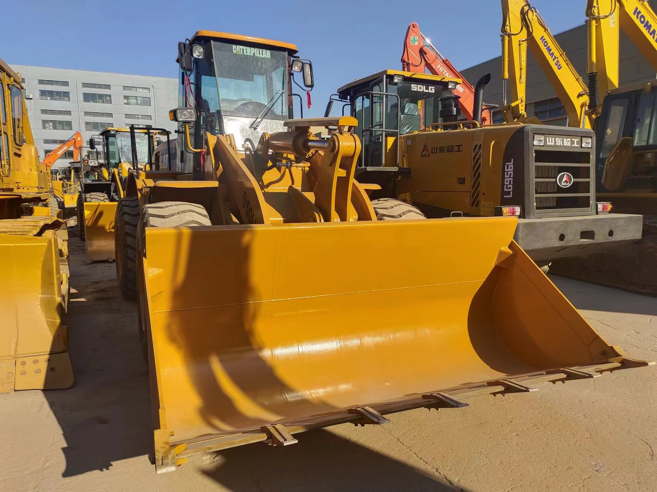 CATERPILLAR 950H - Chargeuse sur pneus: photos 2 CATERPILLAR 950H - Chargeuse sur pneus: photos 2