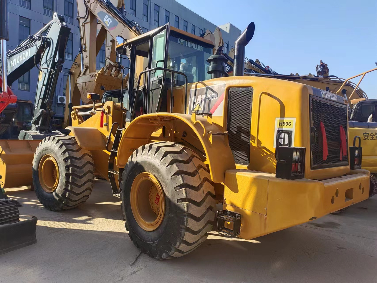CATERPILLAR 966H CAT - Chargeuse sur pneus: photos 1 CATERPILLAR 966H CAT - Chargeuse sur pneus: photos 1
