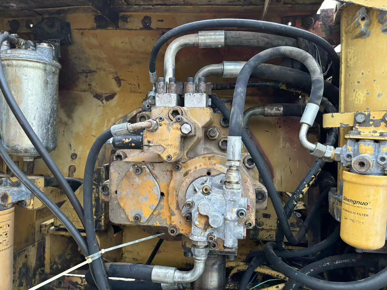 CATERPILLAR CAT 330BL Pile driver - Mât de battage: photos 5 CATERPILLAR CAT 330BL Pile driver - Mât de battage: photos 5