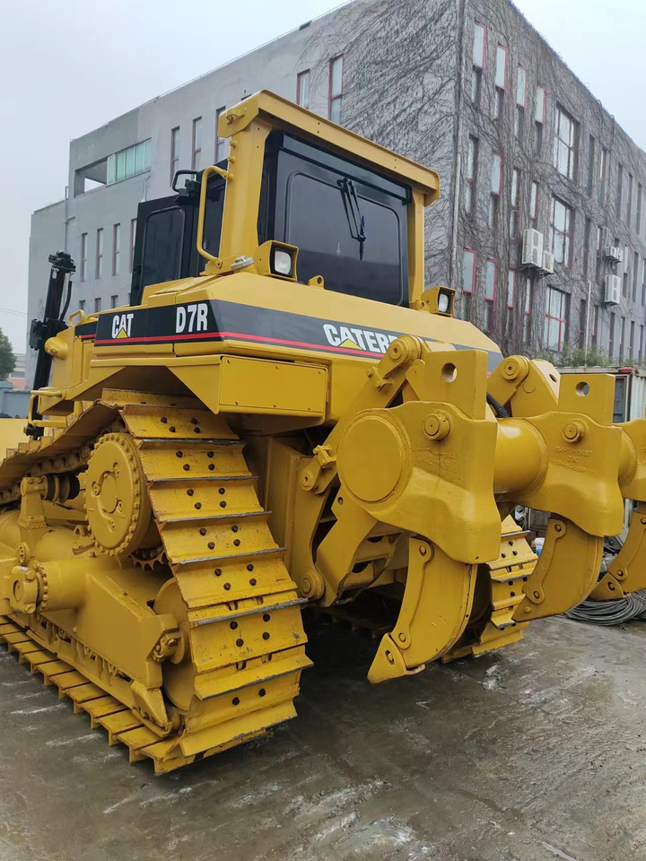 CATERPILLAR D7R - Bulldozer: photos 5 CATERPILLAR D7R - Bulldozer: photos 5