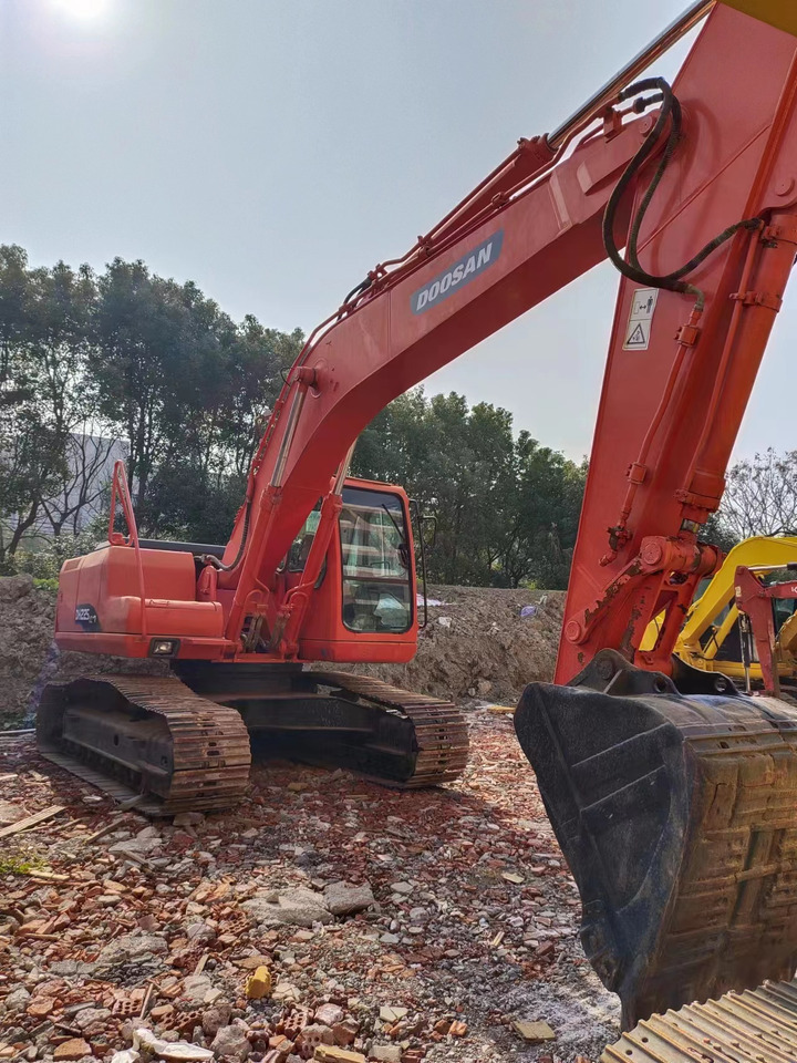 DOOSAN DH225LC-7 - Pelle sur chenille: photos 5 DOOSAN DH225LC-7 - Pelle sur chenille: photos 5