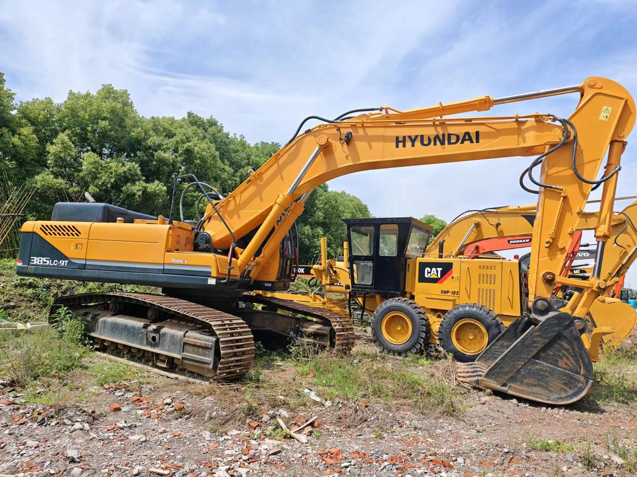 HYUNDAI R385LC-9T - Pelle sur chenille: photos 3 HYUNDAI R385LC-9T - Pelle sur chenille: photos 3