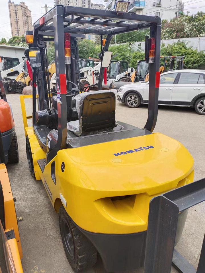 Chariot élévateur diesel KOMATSU FD30: photos 7