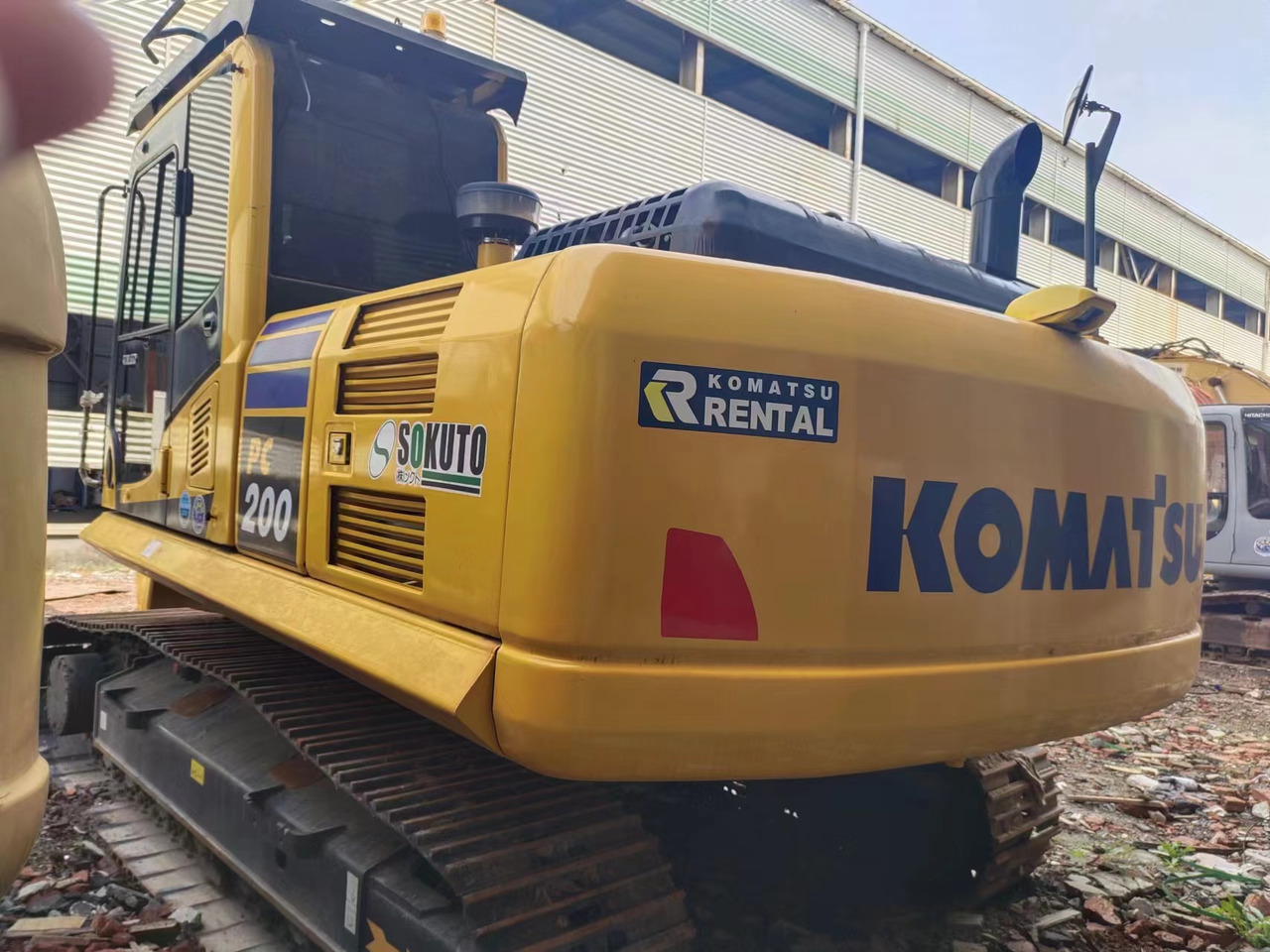 KOMATSU PC200-8N1 - Pelle sur chenille: photos 3 KOMATSU PC200-8N1 - Pelle sur chenille: photos 3
