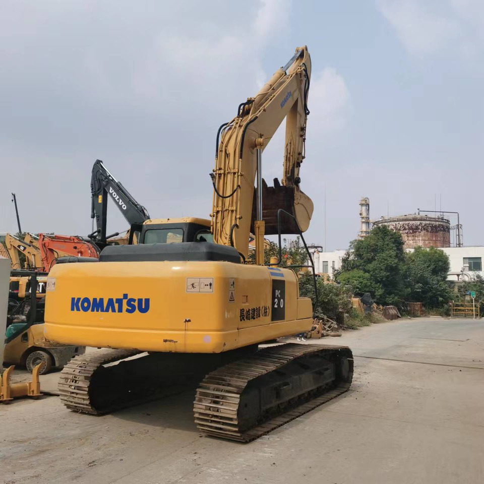 KOMATSU PC220-7 PC200-7 - Pelle sur chenille: photos 2 KOMATSU PC220-7 PC200-7 - Pelle sur chenille: photos 2