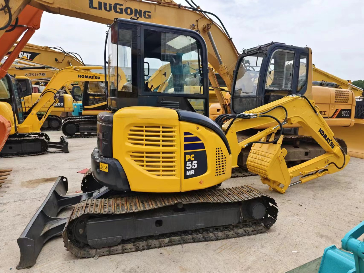KOMATSU PC55 PC55MR PC56 PC60 - Mini pelle: photos 1 KOMATSU PC55 PC55MR PC56 PC60 - Mini pelle: photos 1