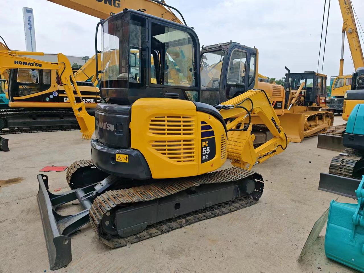 KOMATSU PC55MR-2 - Mini pelle: photos 4 KOMATSU PC55MR-2 - Mini pelle: photos 4