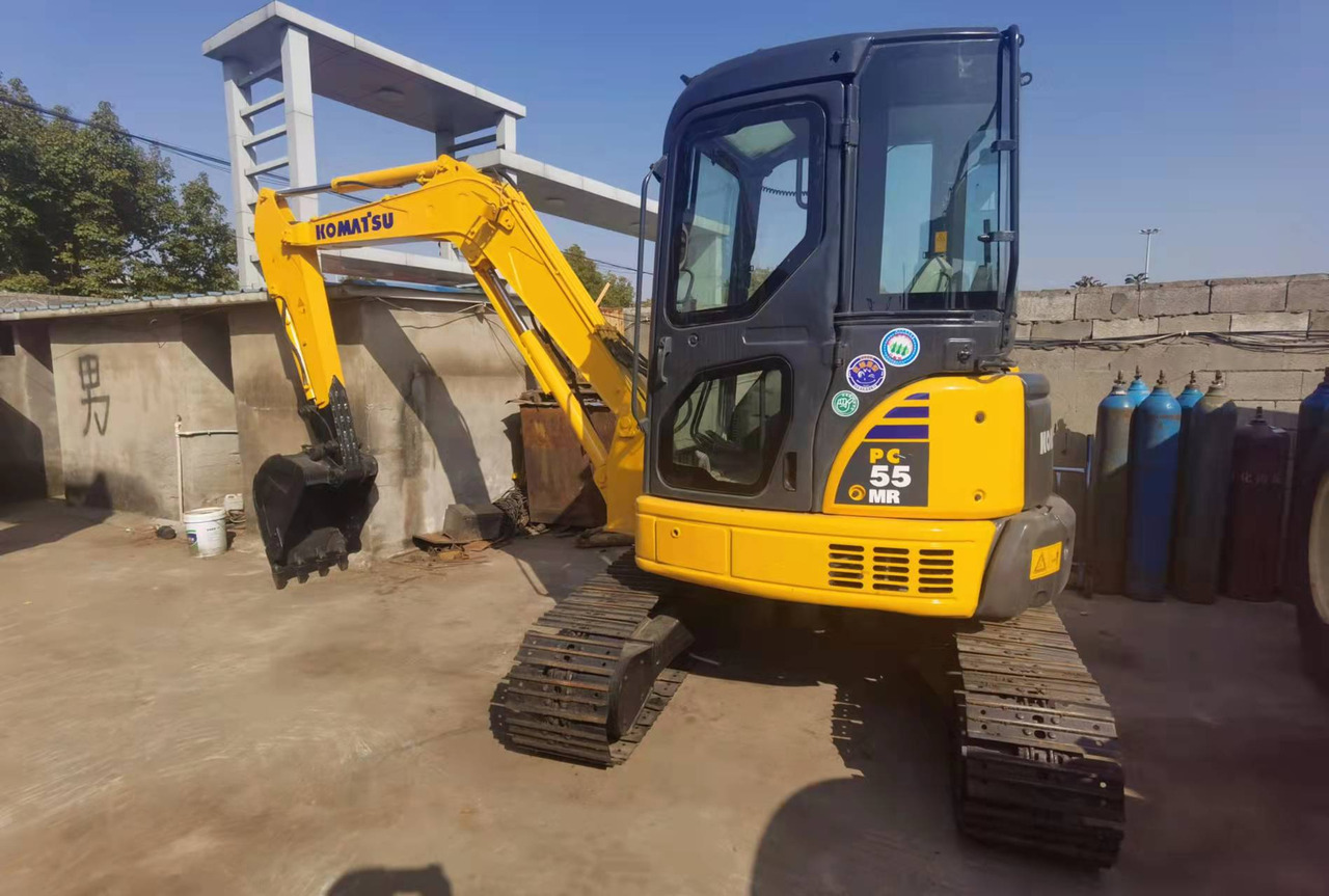 KOMATSU PC55MR-2 - Mini pelle: photos 1 KOMATSU PC55MR-2 - Mini pelle: photos 1