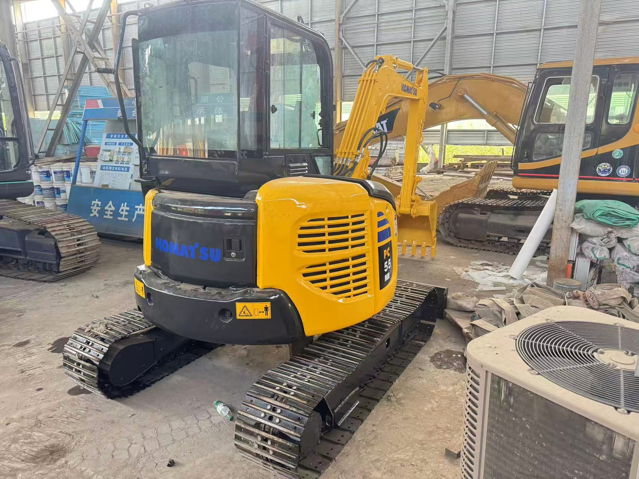 KOMATSU PC55MR - Mini pelle: photos 2 KOMATSU PC55MR - Mini pelle: photos 2