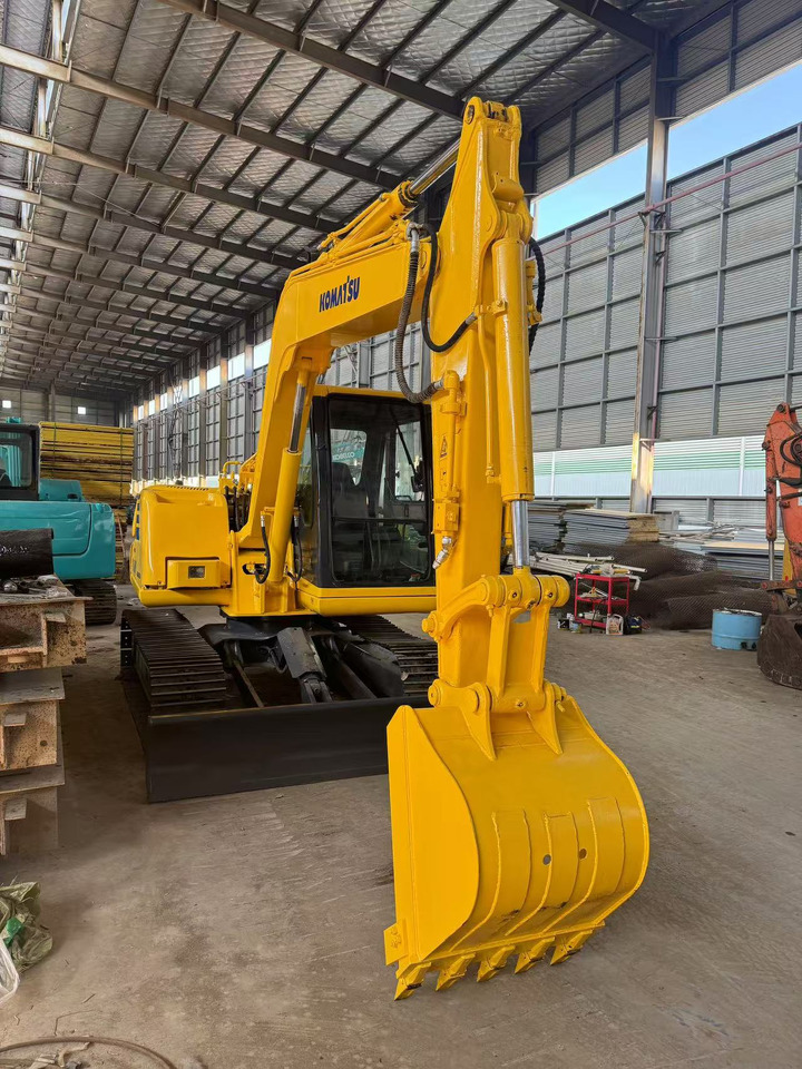 KOMATSU PC60-7 PC60 - Mini pelle: photos 5 KOMATSU PC60-7 PC60 - Mini pelle: photos 5