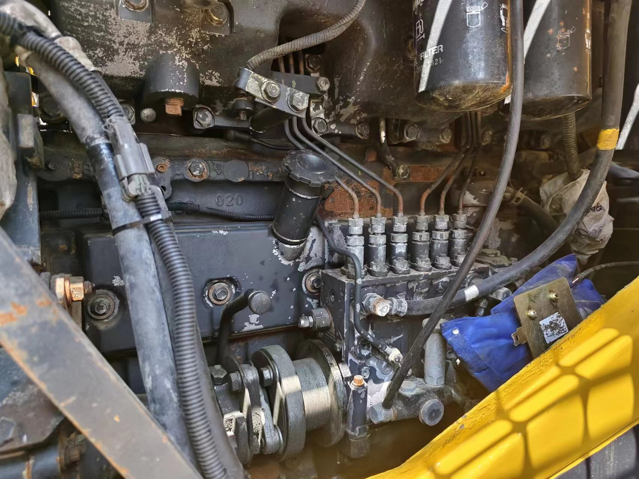 KOMATSU WA470-3 - Chargeuse sur pneus: photos 4 KOMATSU WA470-3 - Chargeuse sur pneus: photos 4