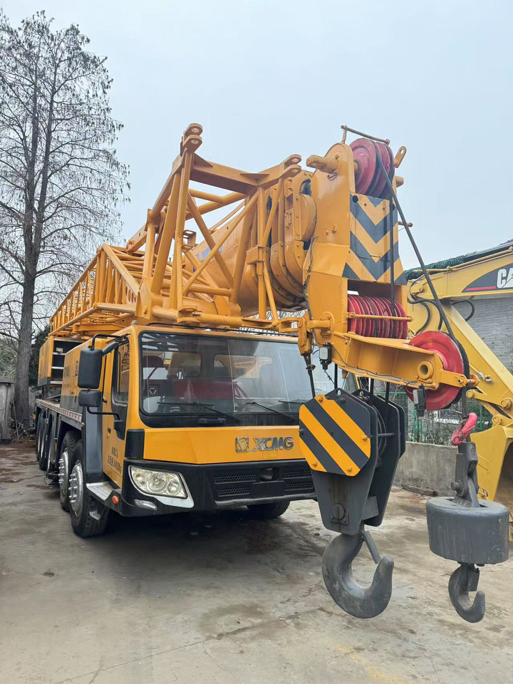 XCMG QY100K - Grue mobile: photos 1 XCMG QY100K - Grue mobile: photos 1