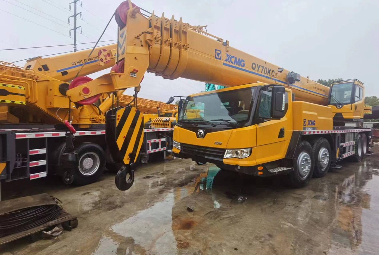 XCMG QY70K - Grue mobile: photos 1 XCMG QY70K - Grue mobile: photos 1