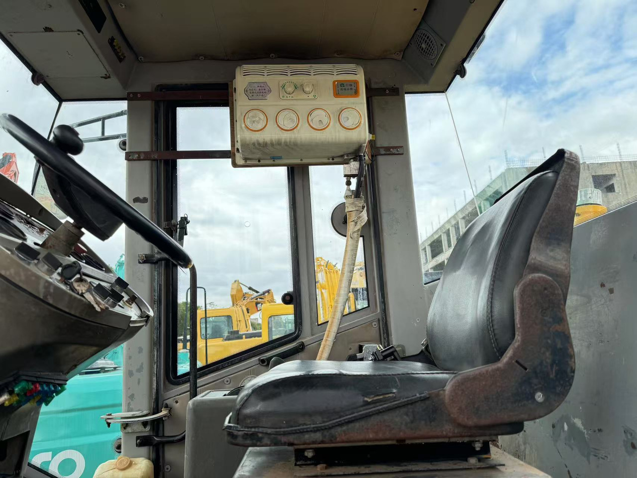 XCMG XS222J - Compacteur à pieds de mouton/ Monocylindre: photos 5 XCMG XS222J - Compacteur à pieds de mouton/ Monocylindre: photos 5