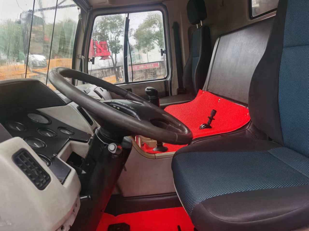 ZOOMLION ZTC251V - Grue mobile: photos 3 ZOOMLION ZTC251V - Grue mobile: photos 3