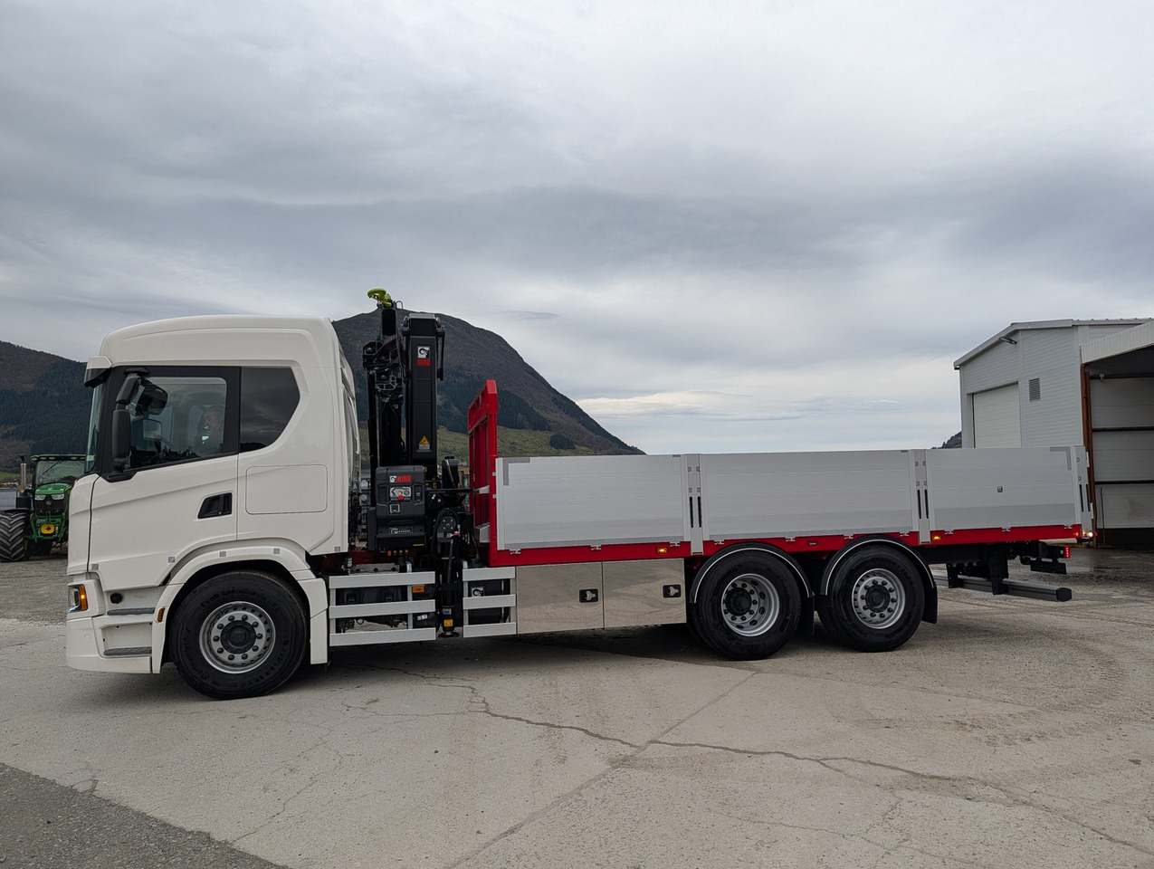 Scania G420 6x2 med HIAB 232-E5 Hipro og MCE påbygg - Autre matériel: photos 2 Scania G420 6x2 med HIAB 232-E5 Hipro og MCE påbygg - Autre matériel: photos 2