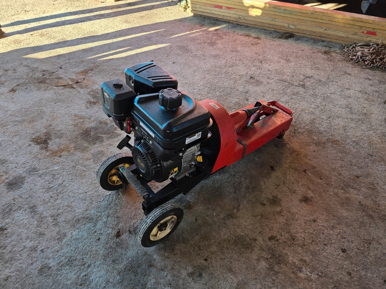 Liten Vedkløyver - Fendeuse de bûches: photos 3 Liten Vedkløyver - Fendeuse de bûches: photos 3