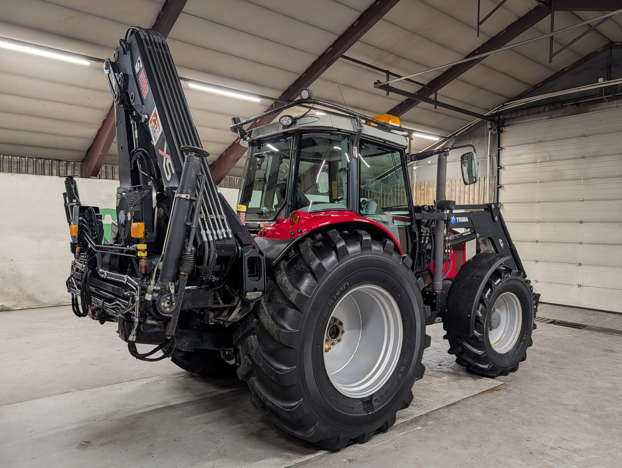 Massey Ferguson 5470 - Tracteur agricole: photos 5 Massey Ferguson 5470 - Tracteur agricole: photos 5