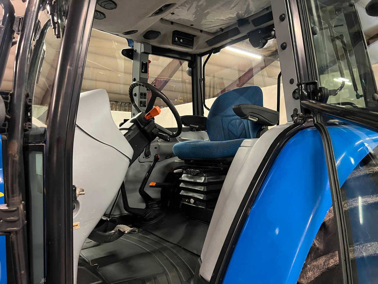 Tracteur agricole New Holland T 5050 #KUN 3844 Timer#: photos 12