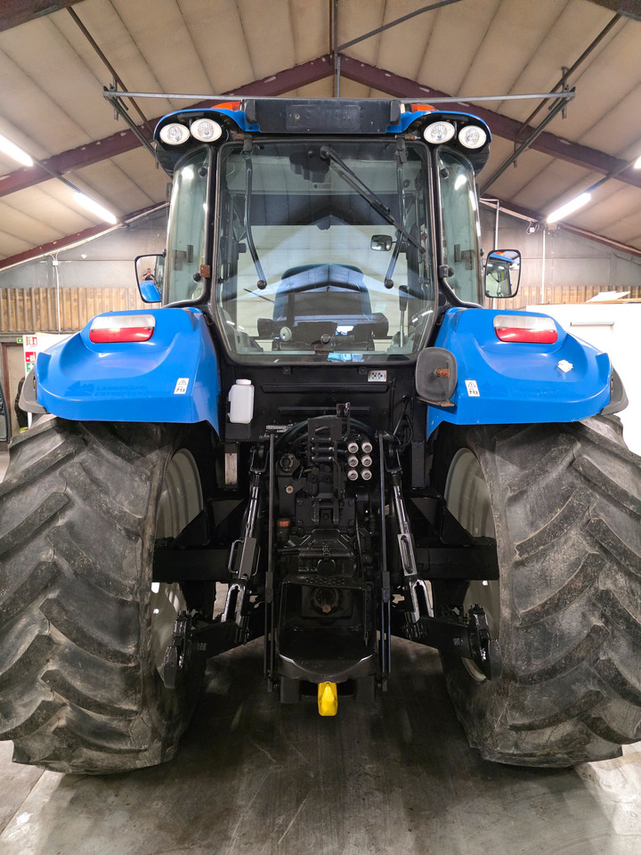 New Holland T5.115 EC - Tracteur agricole: photos 4 New Holland T5.115 EC - Tracteur agricole: photos 4