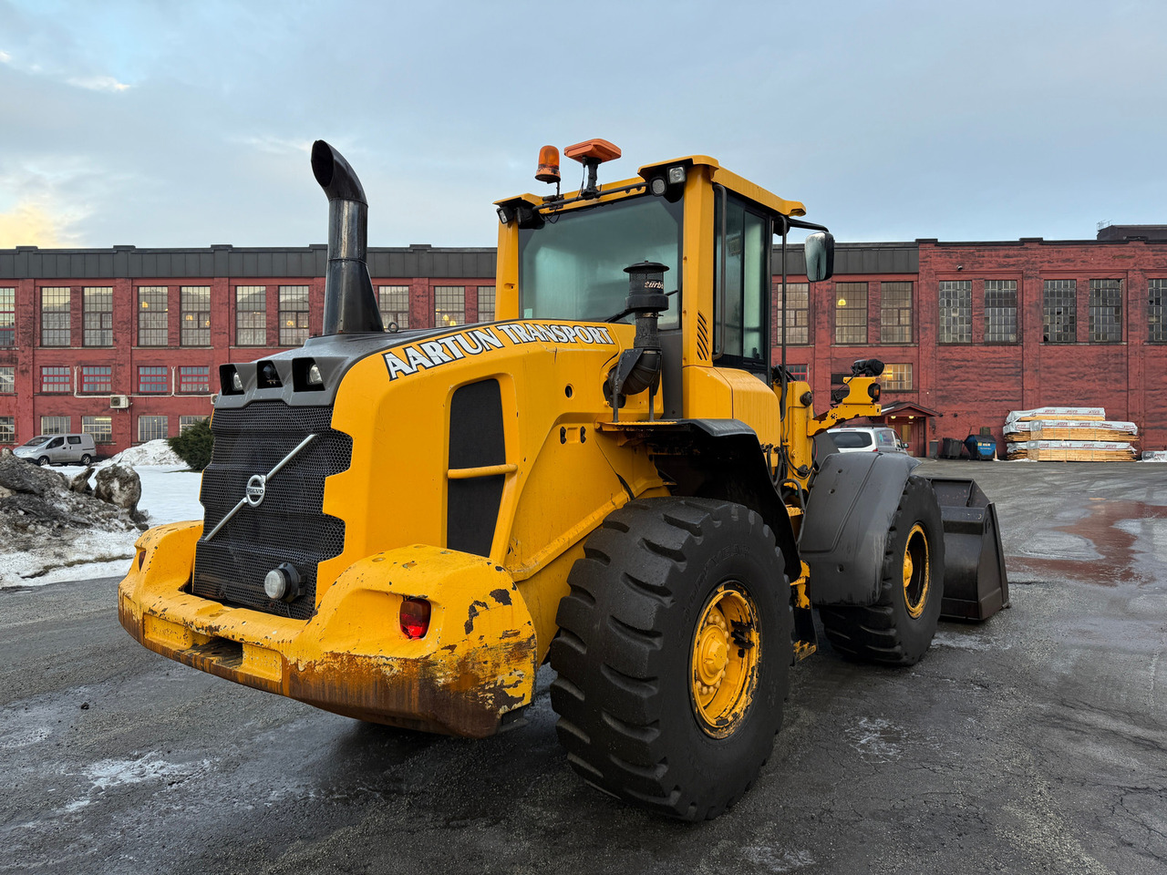 Volvo L70G - Chargeuse sur pneus: photos 5 Volvo L70G - Chargeuse sur pneus: photos 5