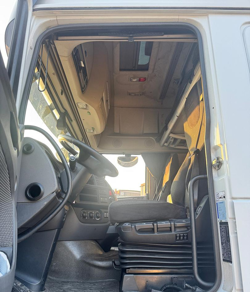 DAF XF 460 FT - 2017 - IMPIANTO RIBALTABILE - Autre matériel: photos 3 DAF XF 460 FT - 2017 - IMPIANTO RIBALTABILE - Autre matériel: photos 3