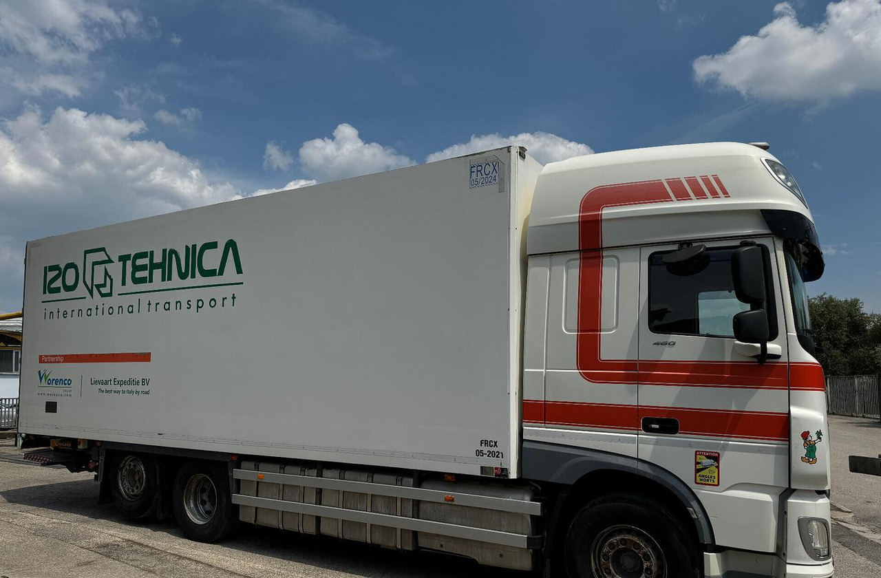 Motrice frigo DAF XF 105.460 con Sponda - Autre matériel: photos 3 Motrice frigo DAF XF 105.460 con Sponda - Autre matériel: photos 3