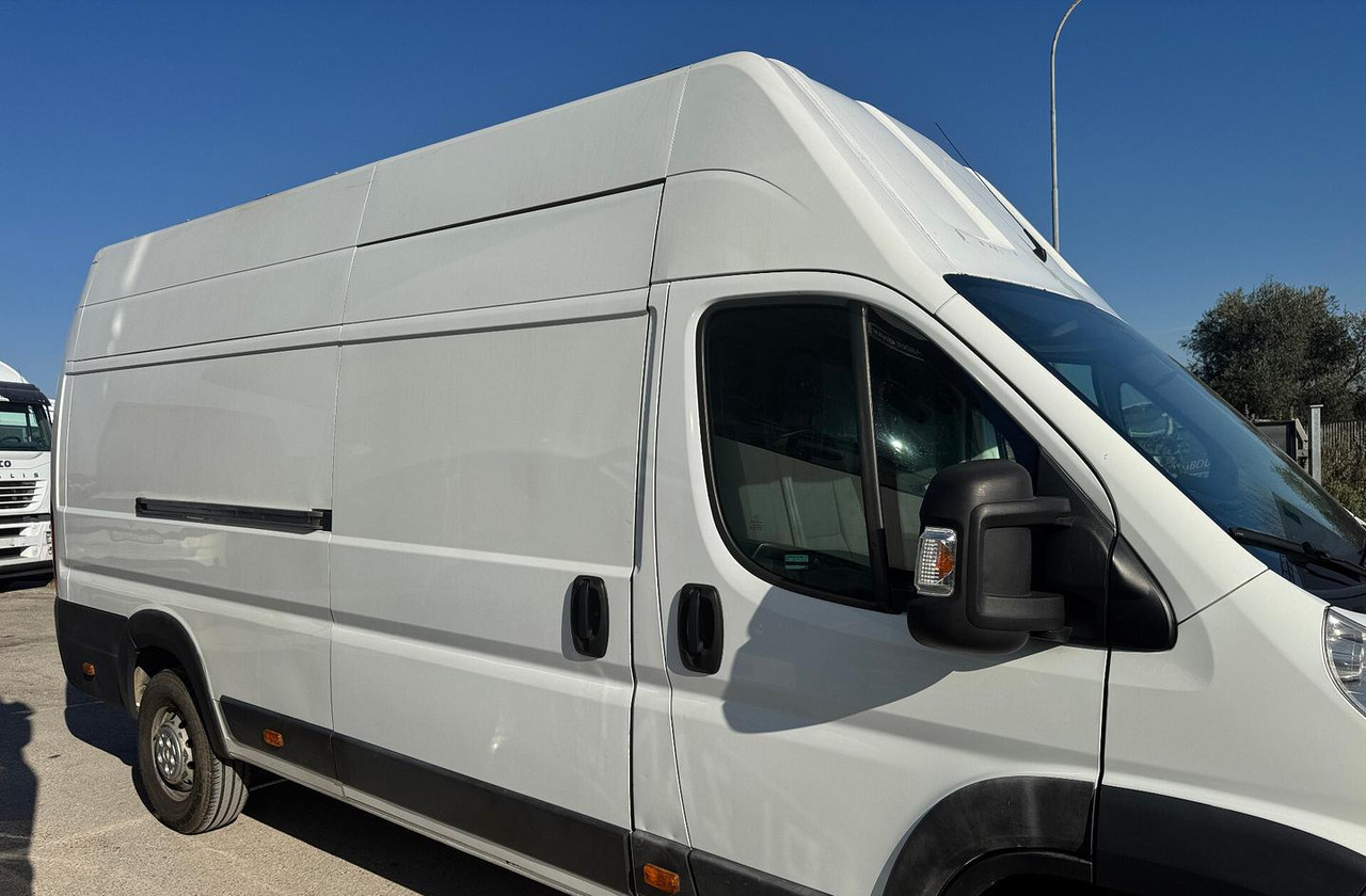 CITROEN Y DUMFC FYL - 110 kw - Fourgon utilitaire: photos 3 CITROEN Y DUMFC FYL - 110 kw - Fourgon utilitaire: photos 3