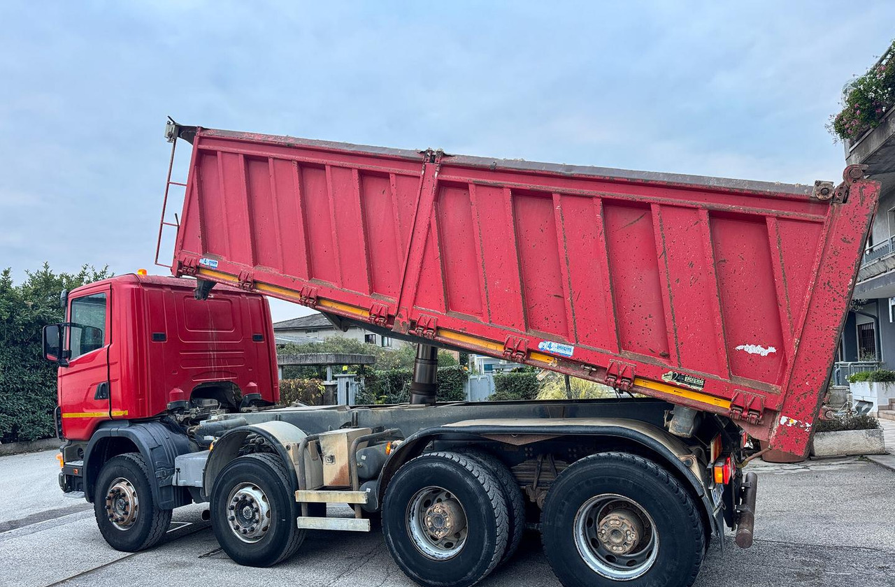 Scania R124/470 Ribaltabile 8X4 - Camion benne: photos 2 Scania R124/470 Ribaltabile 8X4 - Camion benne: photos 2