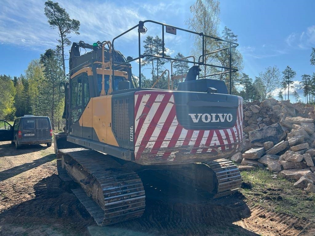 Volvo EC 220 EL - Pelle sur chenille: photos 4 Volvo EC 220 EL - Pelle sur chenille: photos 4