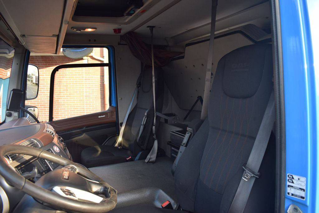 Camion benne neuf DAF  CF 450 6x2 Fahrgestell Klima Navi Lift Retarder: photos 19