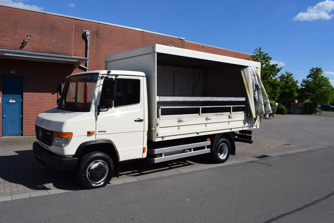 Mercedes-Benz Vario Vario 616 D GetränkeNutzlast 2450KG - Camion pour le transport de boissons: photos 1 Mercedes-Benz Vario Vario 616 D GetränkeNutzlast 2450KG - Camion pour le transport de boissons: photos 1