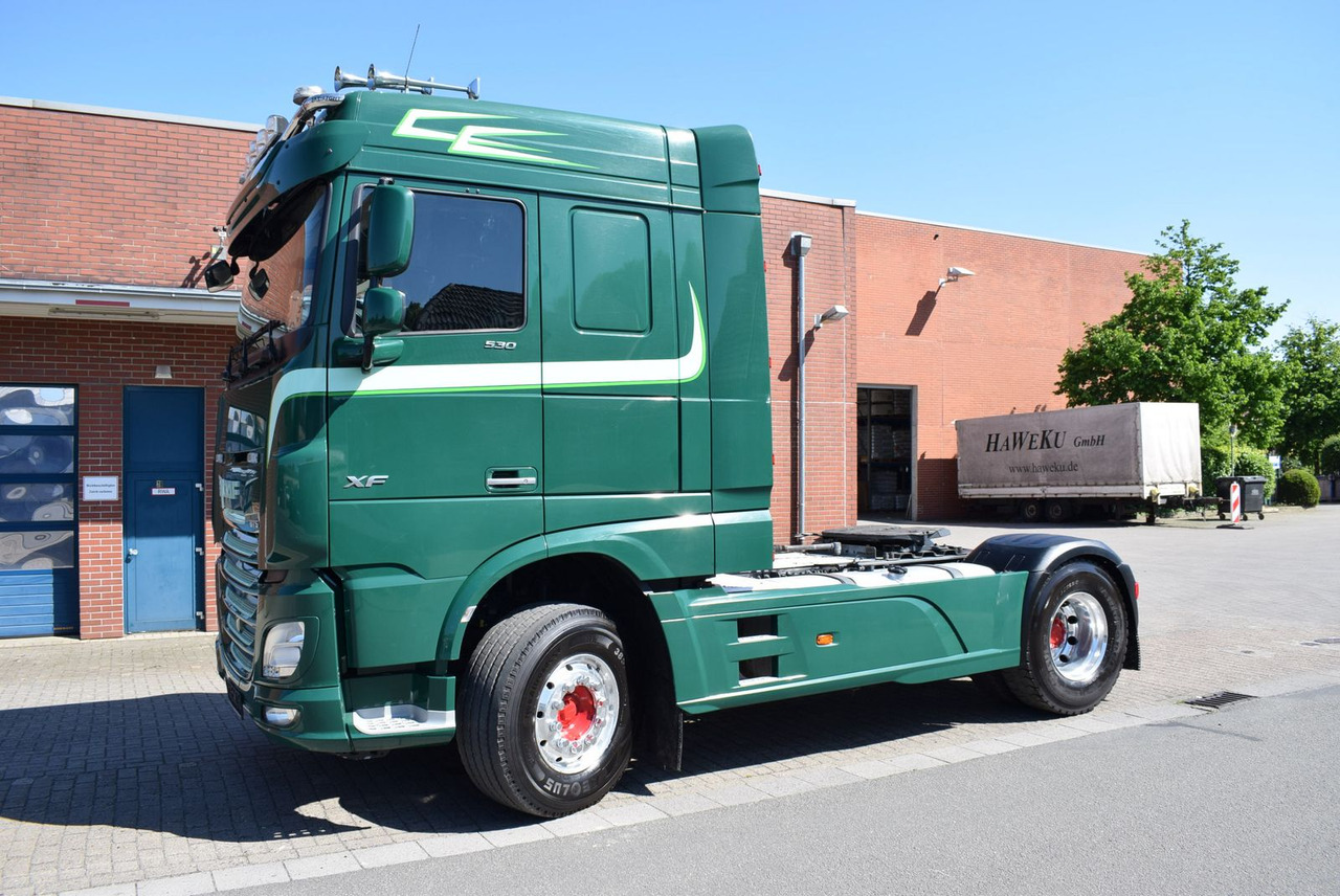 DAF XF 530 FT Retarder Leder Standklima Hydraulik - Tracteur routier: photos 2 DAF XF 530 FT Retarder Leder Standklima Hydraulik - Tracteur routier: photos 2