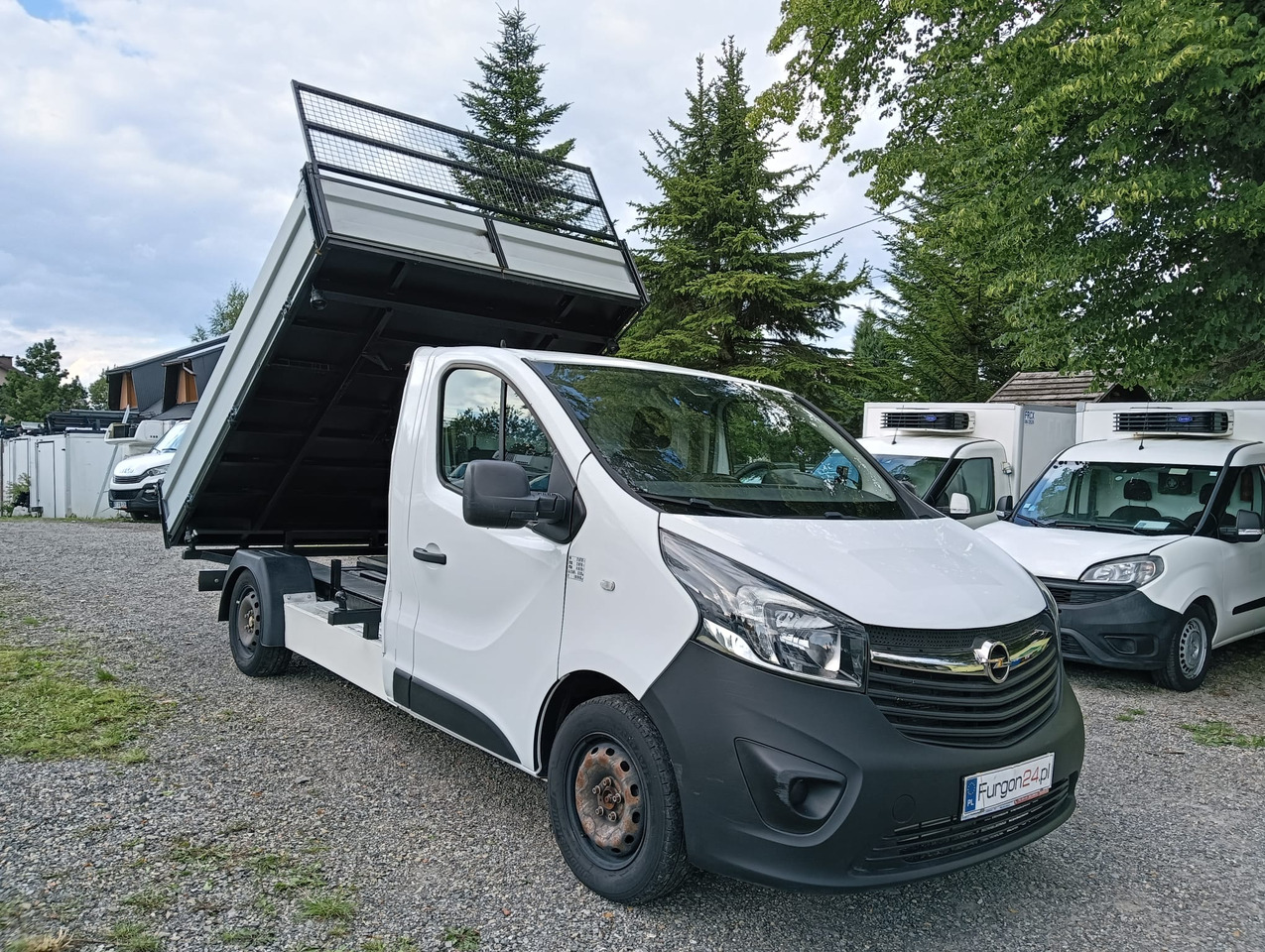 OPEL VIVARO WYWROTKA KIPER Z NAJAZDAMI NR 870 - Utilitaire benne: photos 3 OPEL VIVARO WYWROTKA KIPER Z NAJAZDAMI NR 870 - Utilitaire benne: photos 3