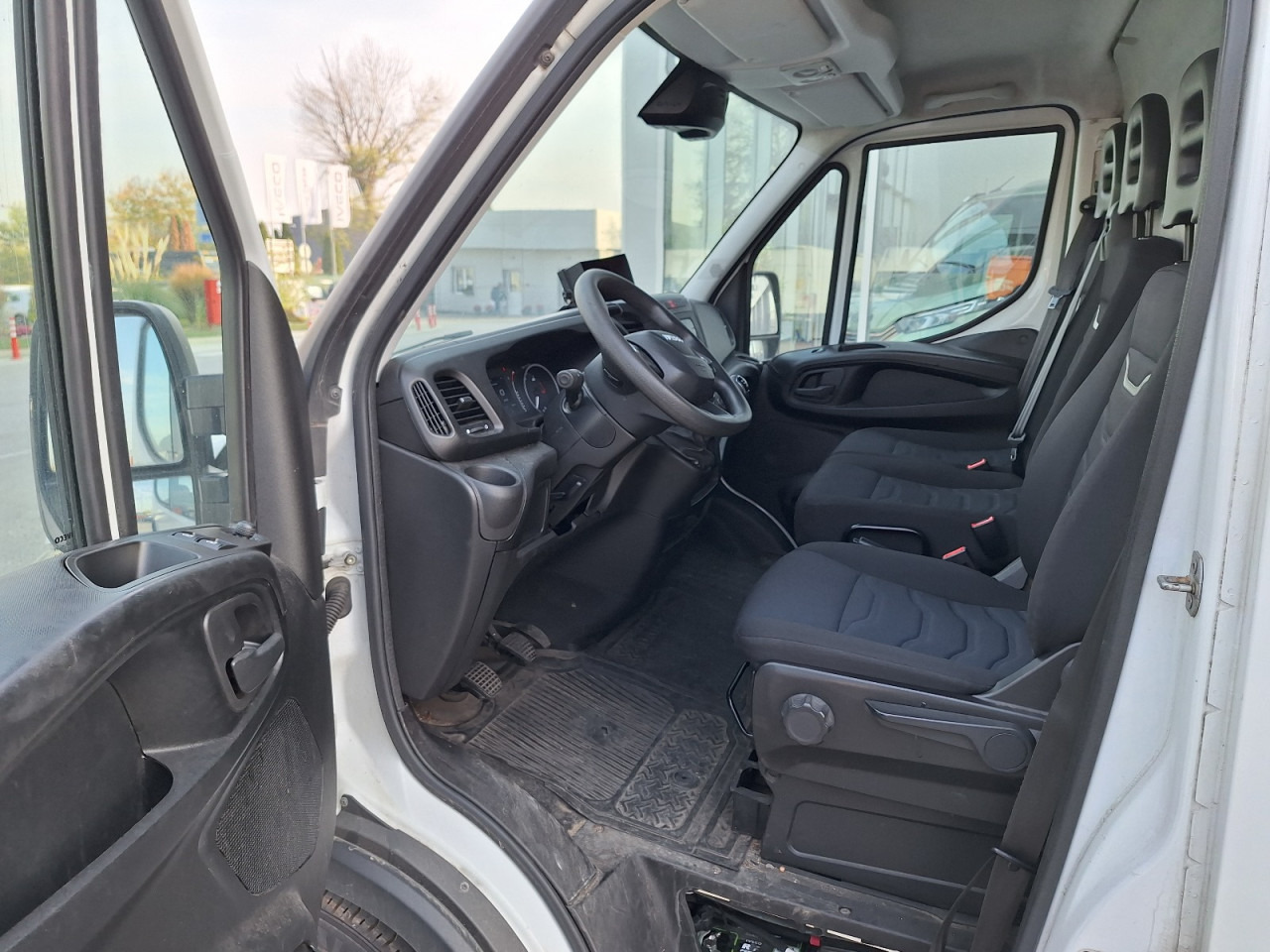 Fourgon utilitaire IVECO Daily 35S14 16m3: photos 6
